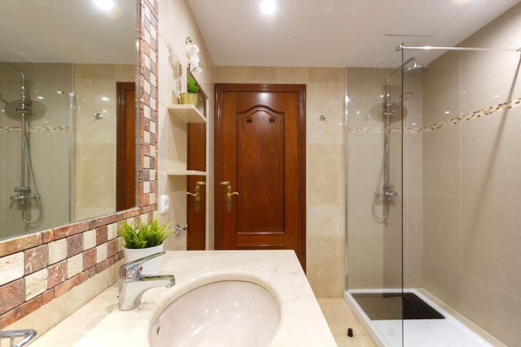 Riviera Park 2B, Central 2 Bed Puerto del Carmen  Exterior photo